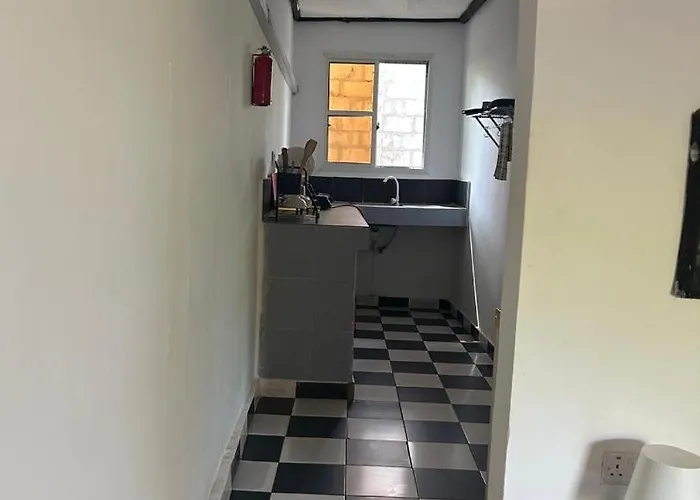 Zanzllywood Uroa Beach Apartments