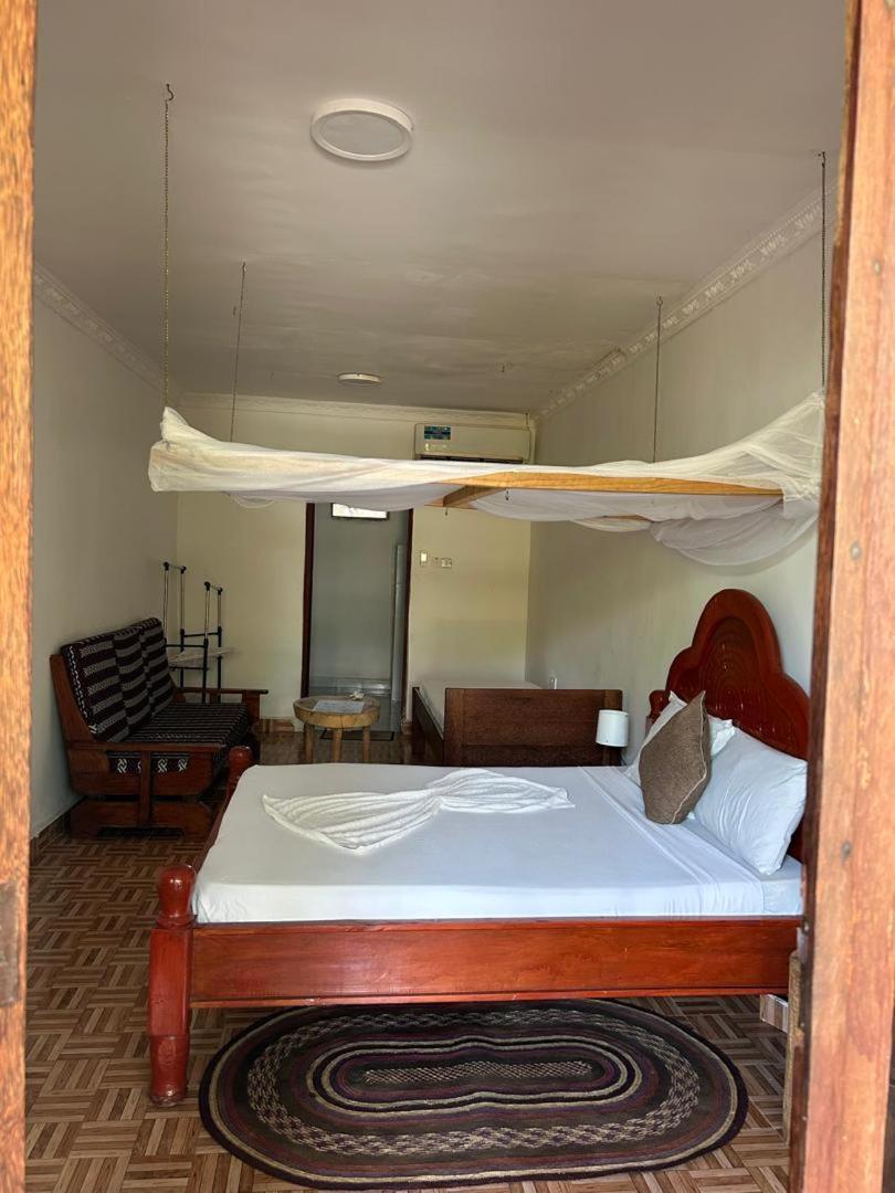 Zanzllywood Uroa Apartament
