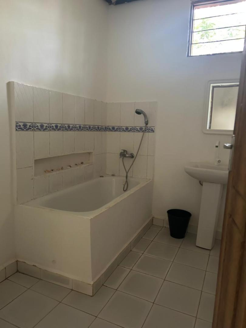 Apartament Zanzllywood Uroa *